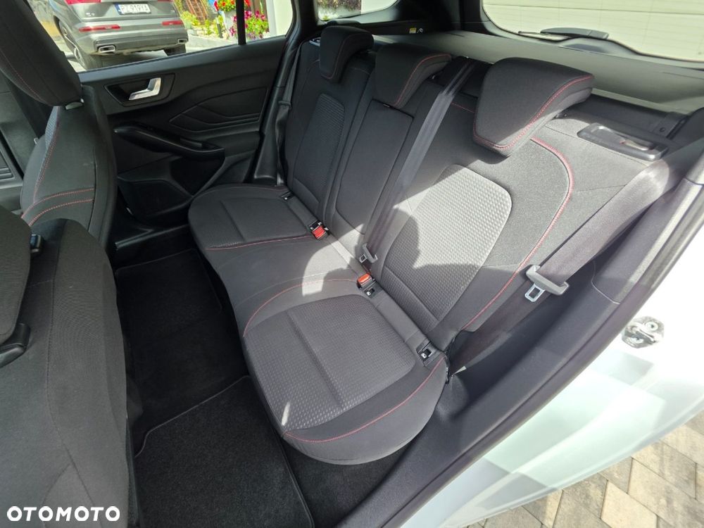 Ford Focus - 21