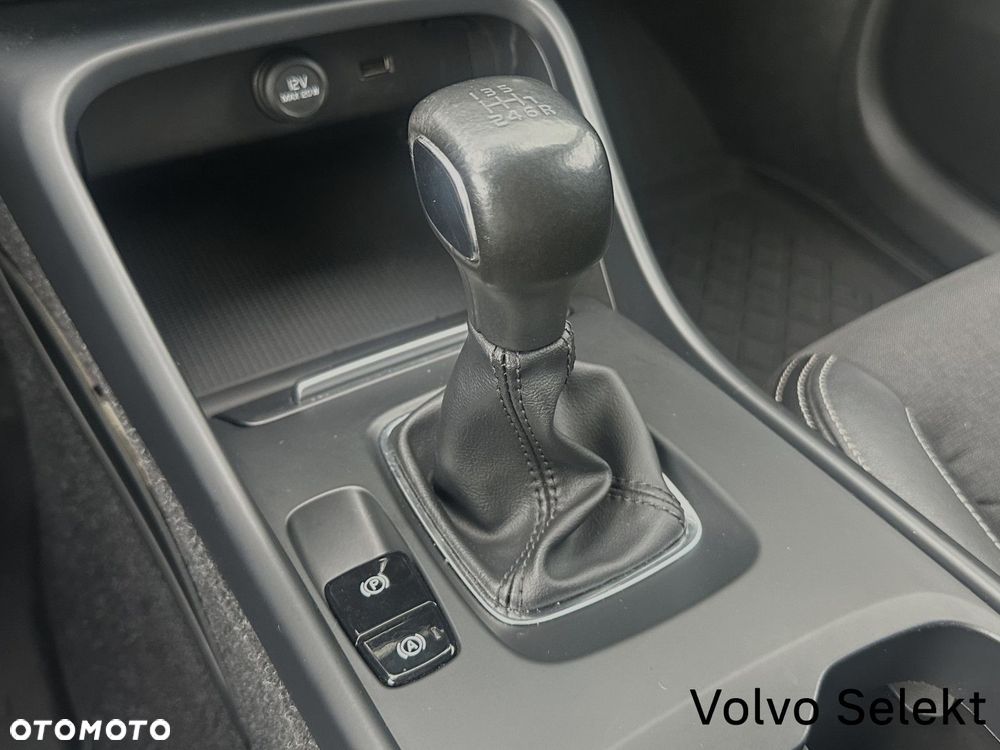 Volvo XC 40 - 21