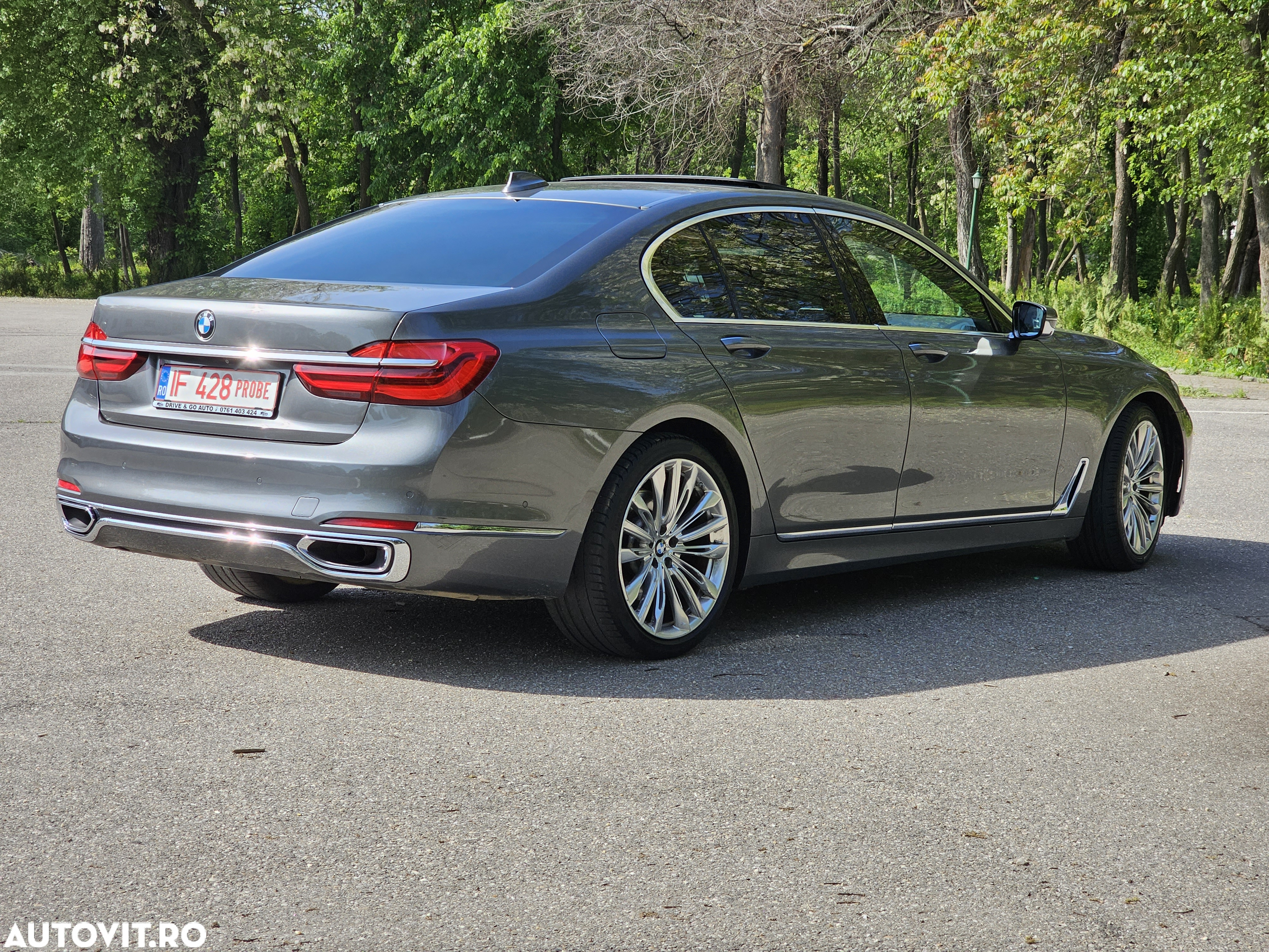 BMW Seria 7 730d - 23