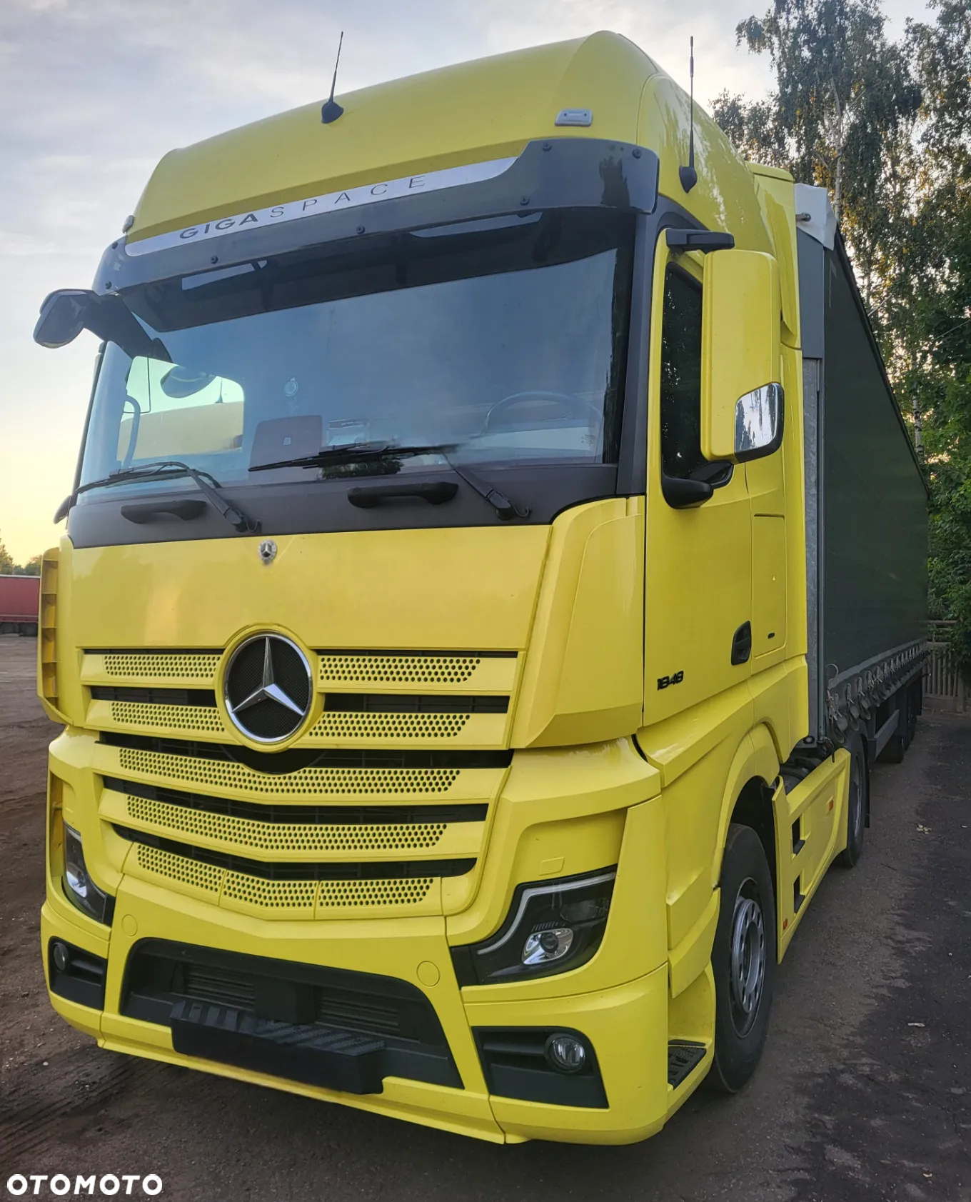 Mercedes-Benz Actros - 2