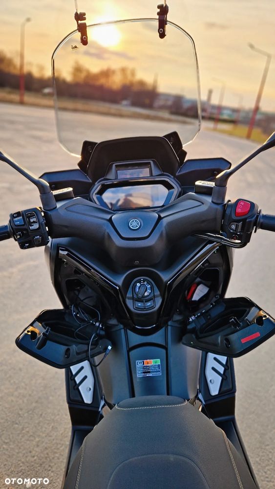 Yamaha X-max - 11