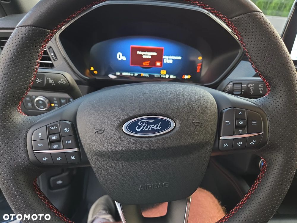 Ford Kuga - 29