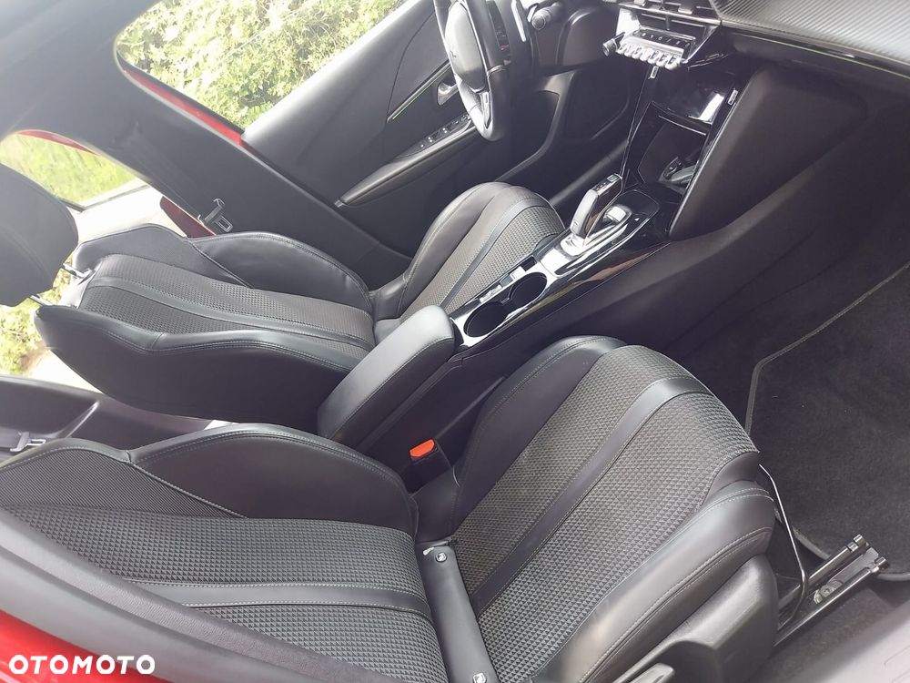 Peugeot 208 PureTech 130 EAT8 GT Pack - 25