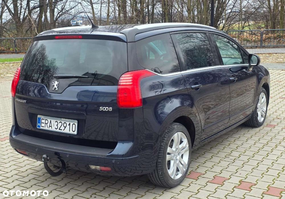 Peugeot 5008 - 5