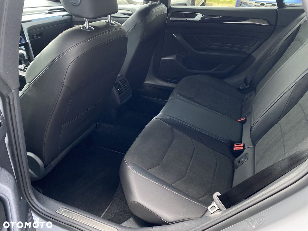 Volkswagen Arteon 2.0 TSI R-Line DSG - 27