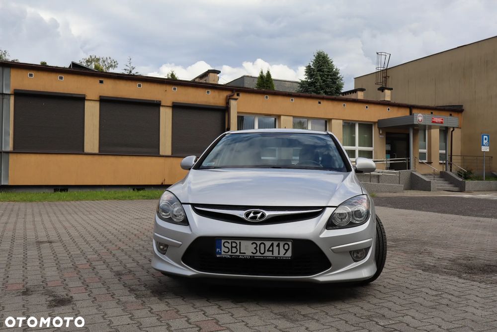 Hyundai i30 1.6 CRDi Classic + - 2