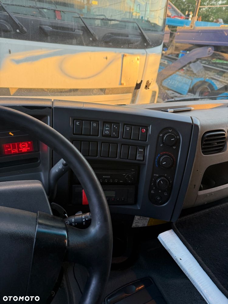 Renault Premium - 11