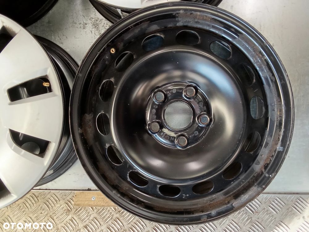 Felgi Audi A3 A4 Q2 6,5Jx16 et46 5x112 - 6