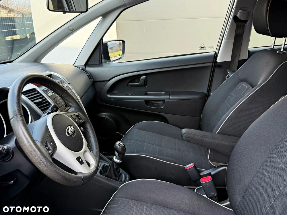 Kia Venga 1.4 CVVT ISG Dream Team Edition - 8