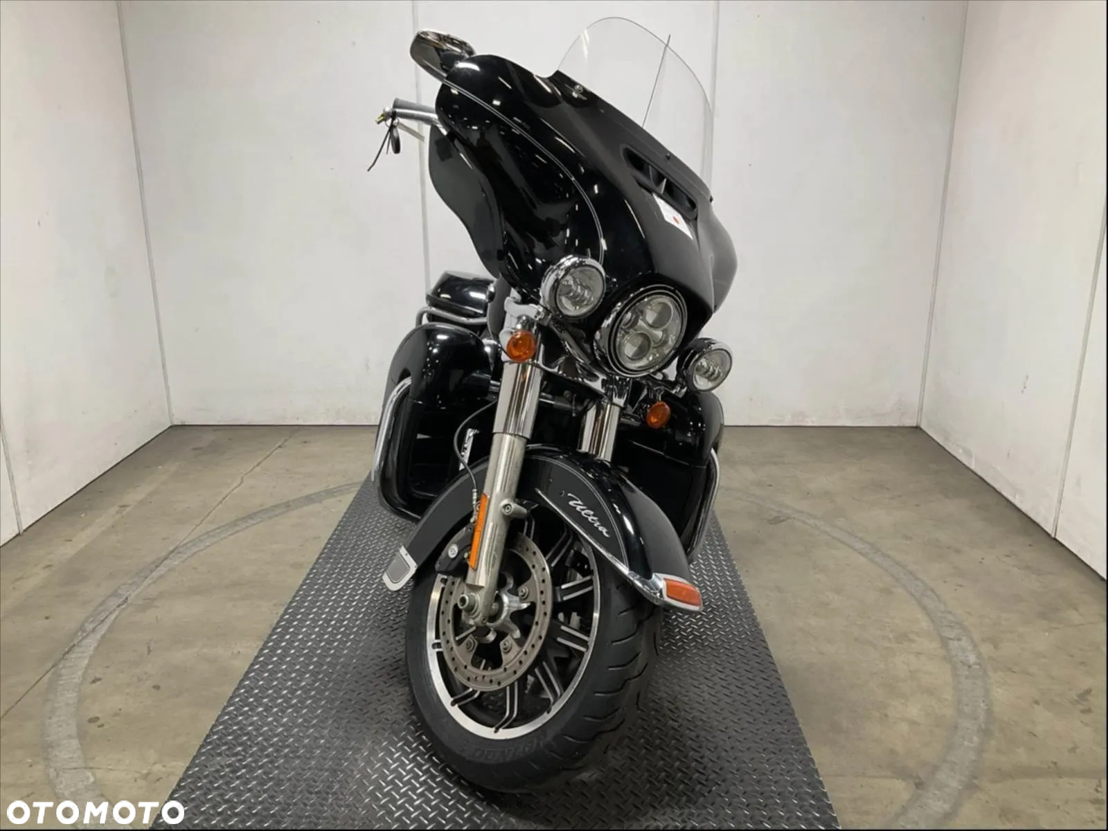 Harley-Davidson FLHS Electra Glide - 2