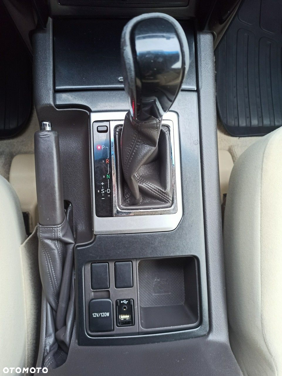 Toyota Land Cruiser - 17