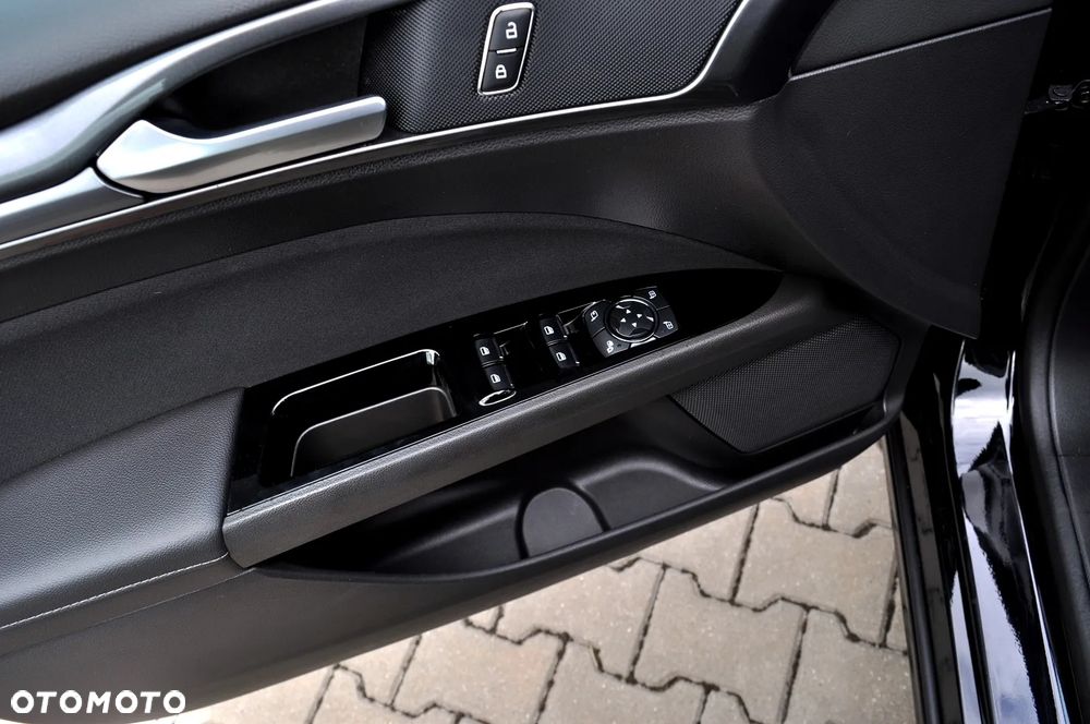 Ford Mondeo 2.0 EcoBlue Titanium - 16