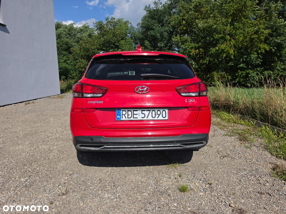 Hyundai i30 1.5 T-GDI 48V Comfort DCT - 6