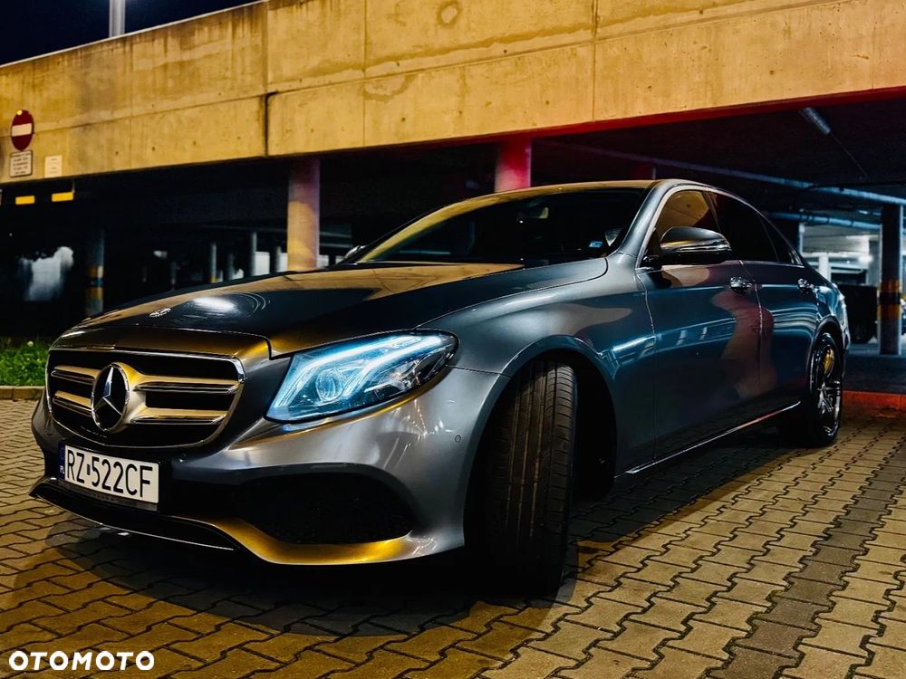 Mercedes-Benz Klasa E 220 d T 9G-TRONIC Avantgarde - 1