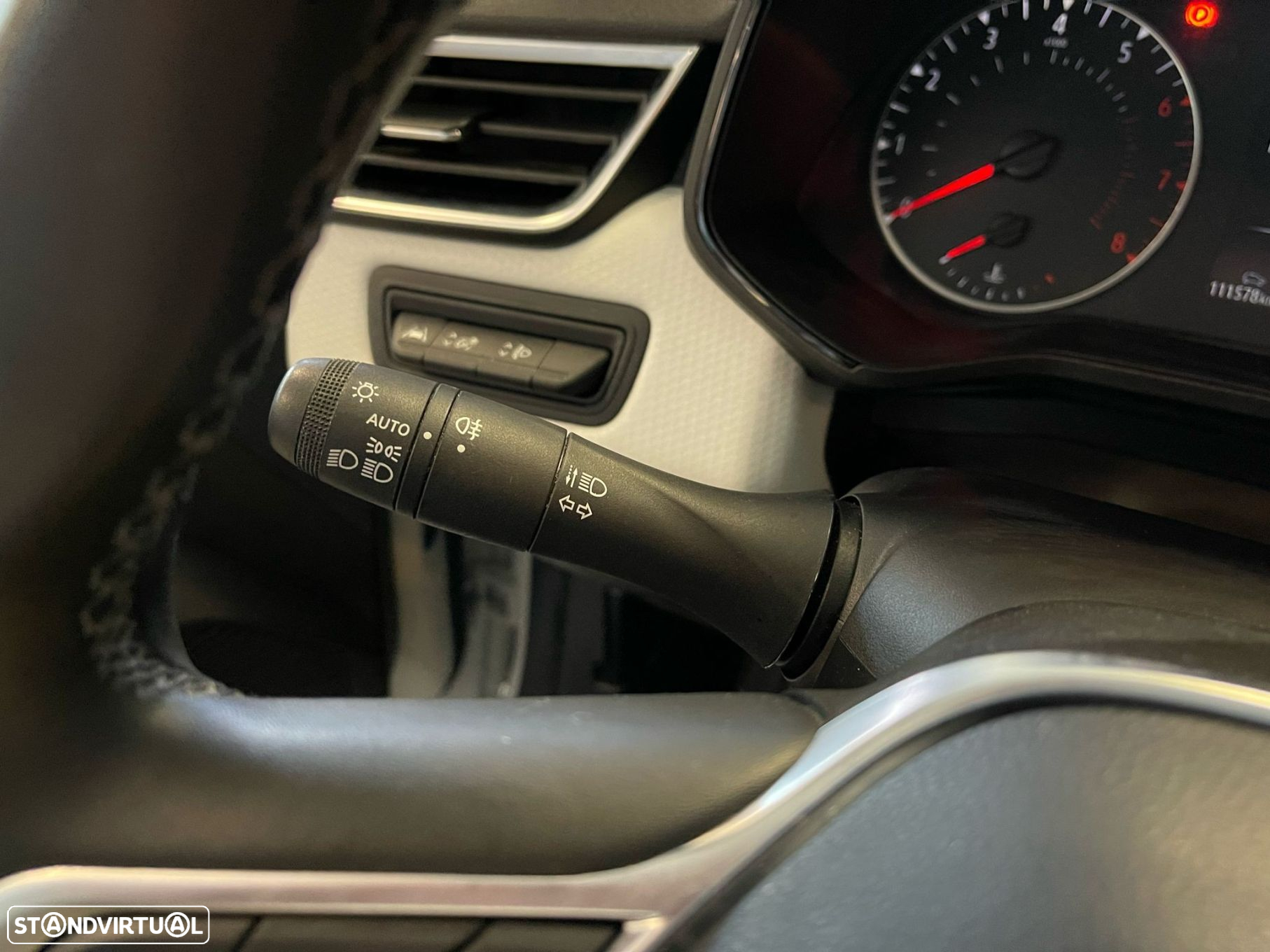 Renault Clio 1.0 TCe Limited Bi-Fuel - 14