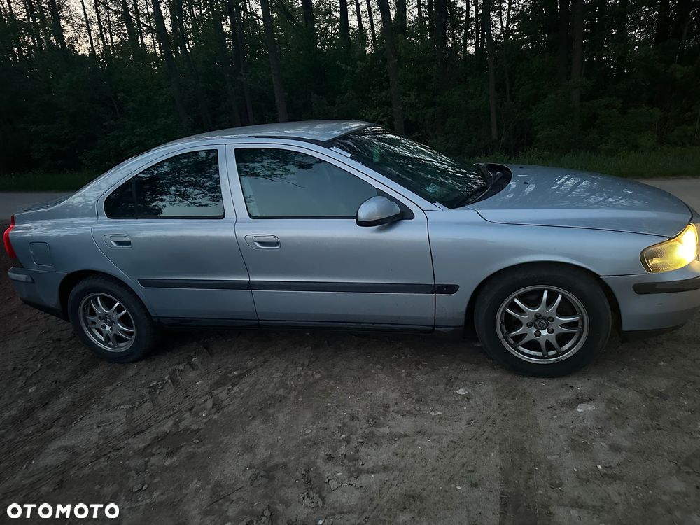 Volvo S60 - 1