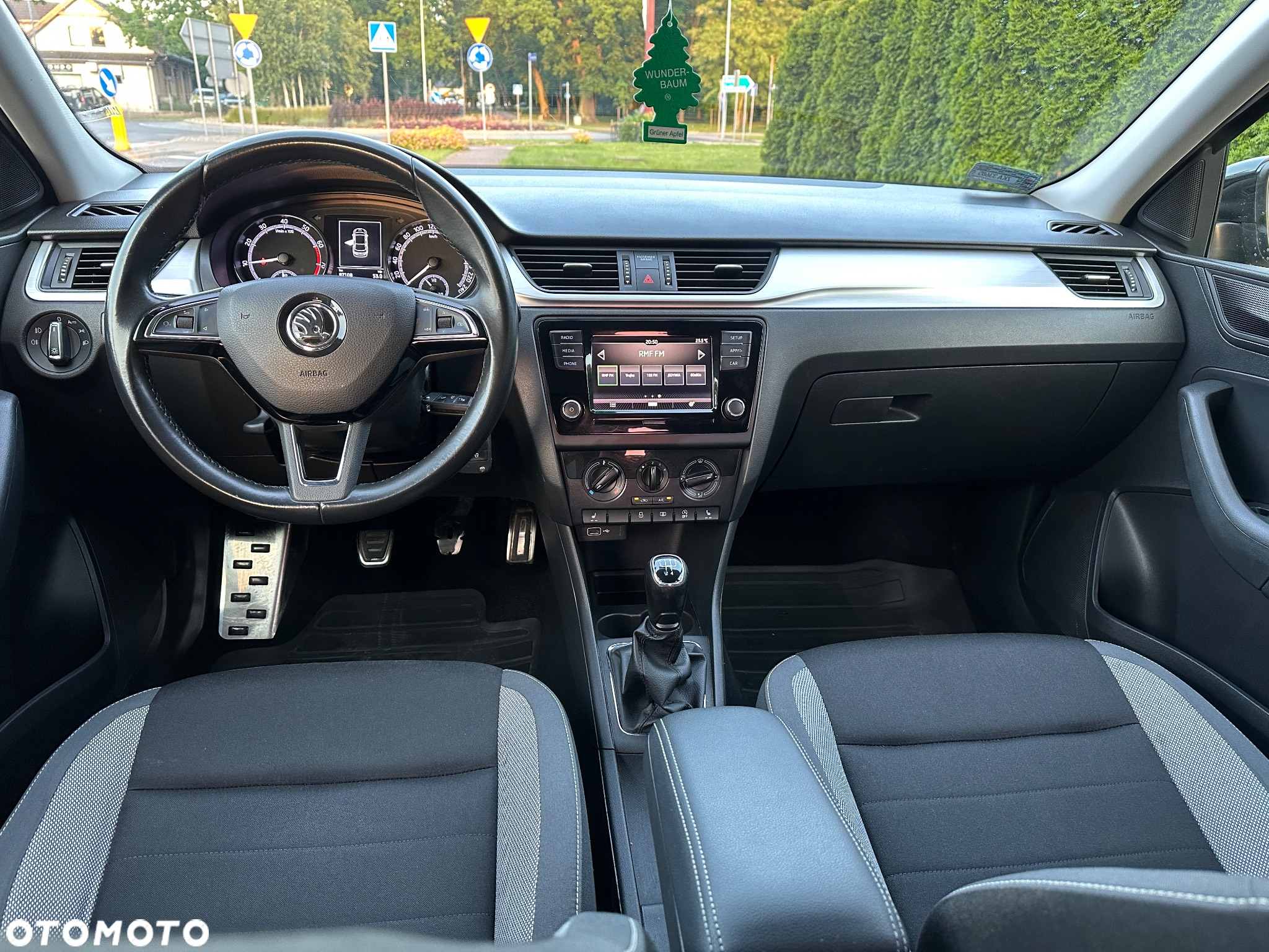 Skoda RAPID 1.0 TSI Drive - 10