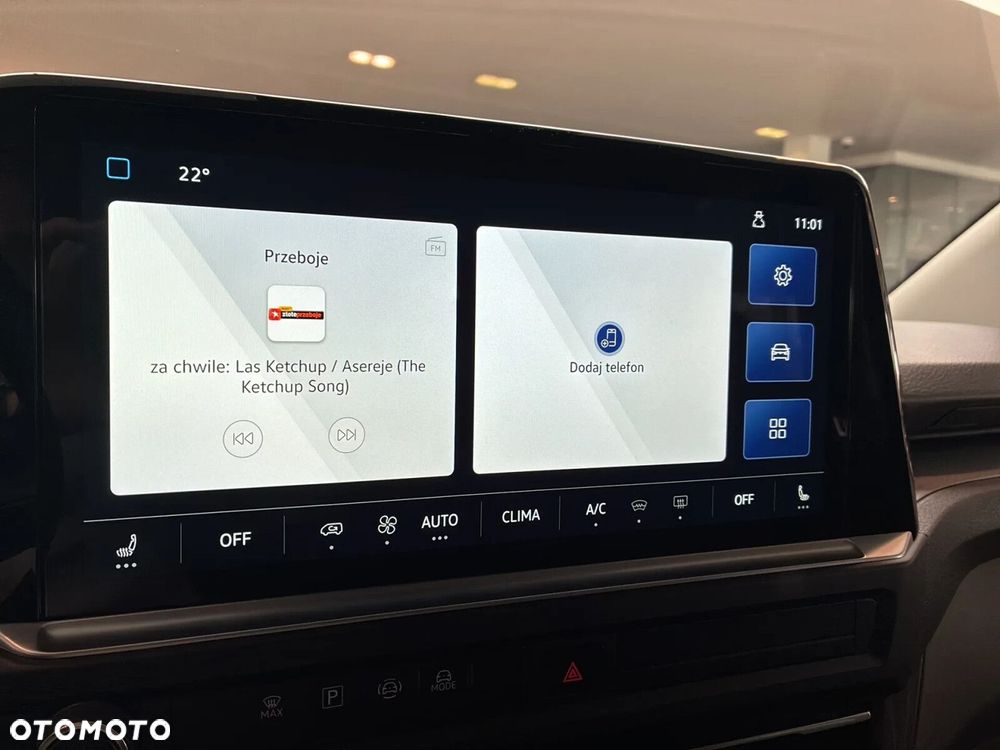 Volkswagen Caravelle - 24