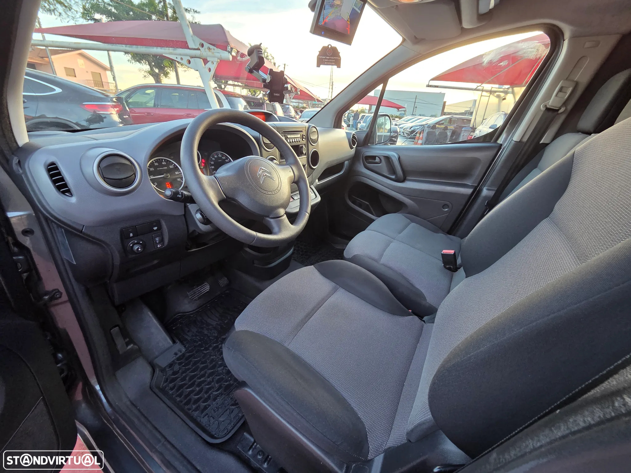 Citroën Berlingo 1.6 BlueHDI 100cv ETG6 - 12