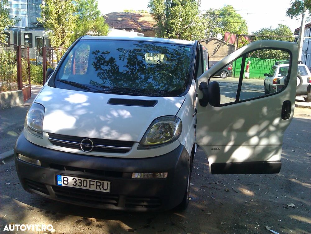 Opel Vivaro - 1