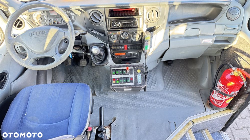 Iveco Aptineo / mała klima / 28 miejsc / winda / CENA: 59000 zł netto - 8