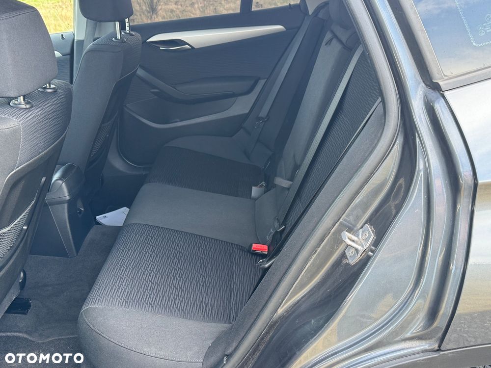 BMW X1 sDrive18d - 10