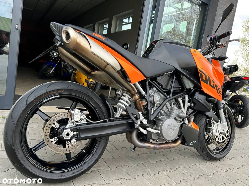 KTM Super Duke - 4