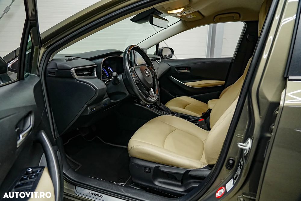 Toyota Corolla 1.8 HSD TS Exclusive - 6