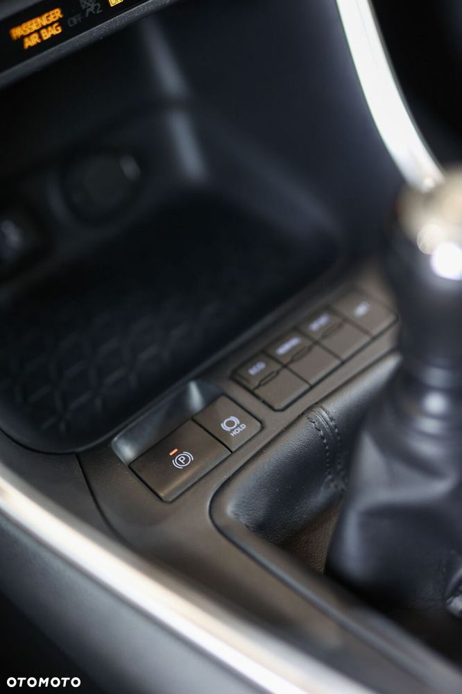 Toyota RAV4 2.0 Active 4x2 - 35