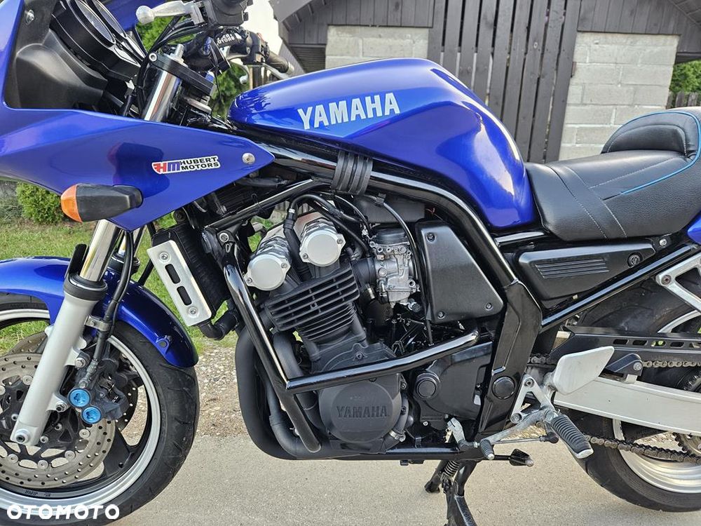 Yamaha FZS - 9