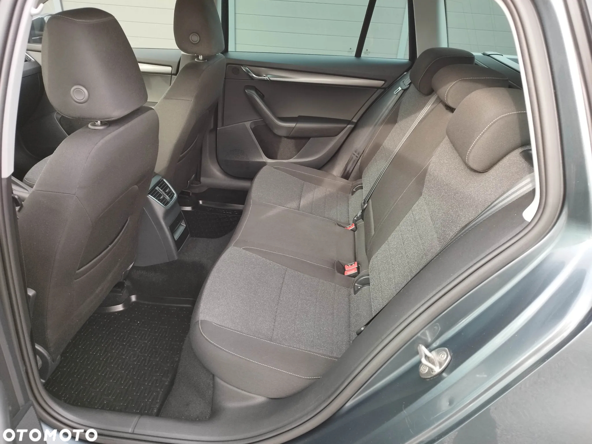 Skoda Octavia 2.0 TDI DSG Soleil - 26