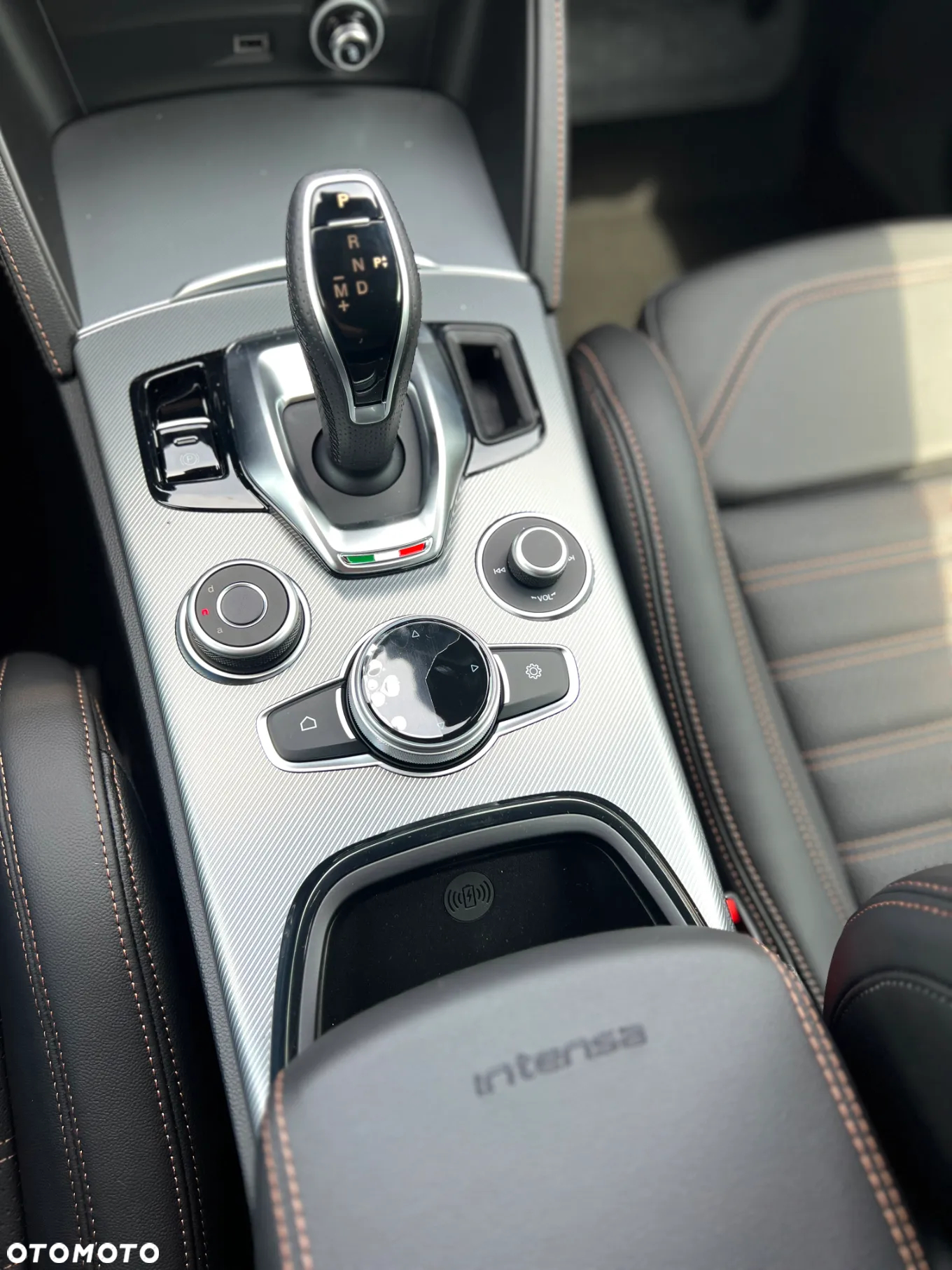 Alfa Romeo Stelvio 2.0 Turbo Intensa Q4 - 15
