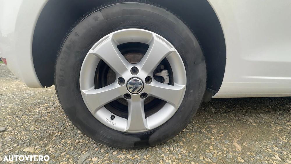 Volkswagen Golf - 16