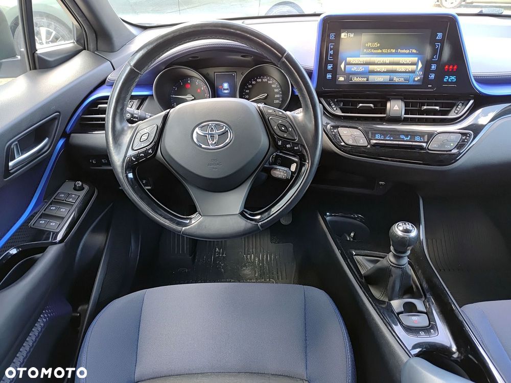 Toyota C-HR 1.2 T Dynamic - 12