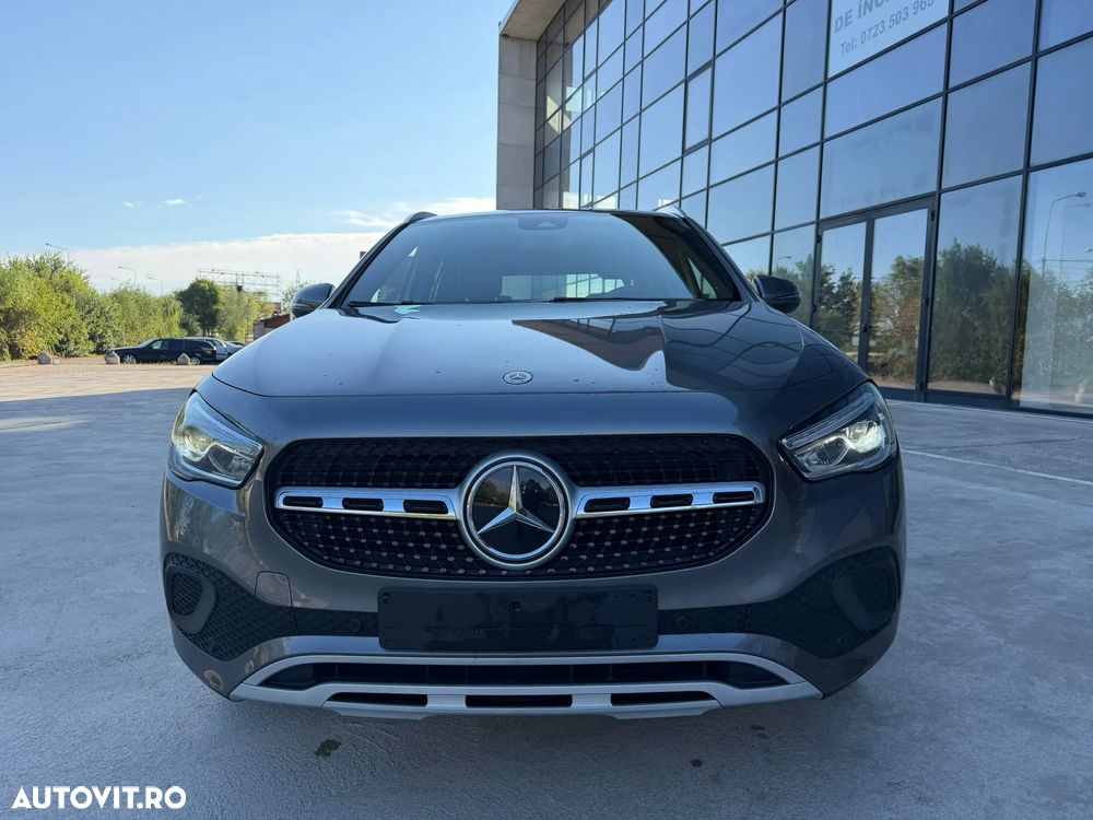 Mercedes-Benz GLA - 15
