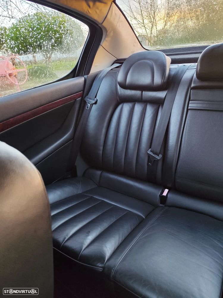 Peugeot 407 1.6 HDi Executive - 10