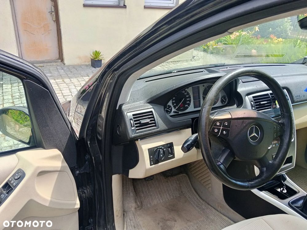 Mercedes-Benz Klasa B 180 CDI - 17