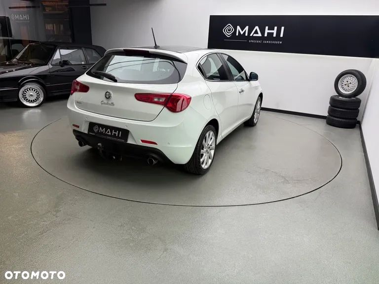 Alfa Romeo Giulietta 2.0 JTDM 20V TCT Speciale - 11