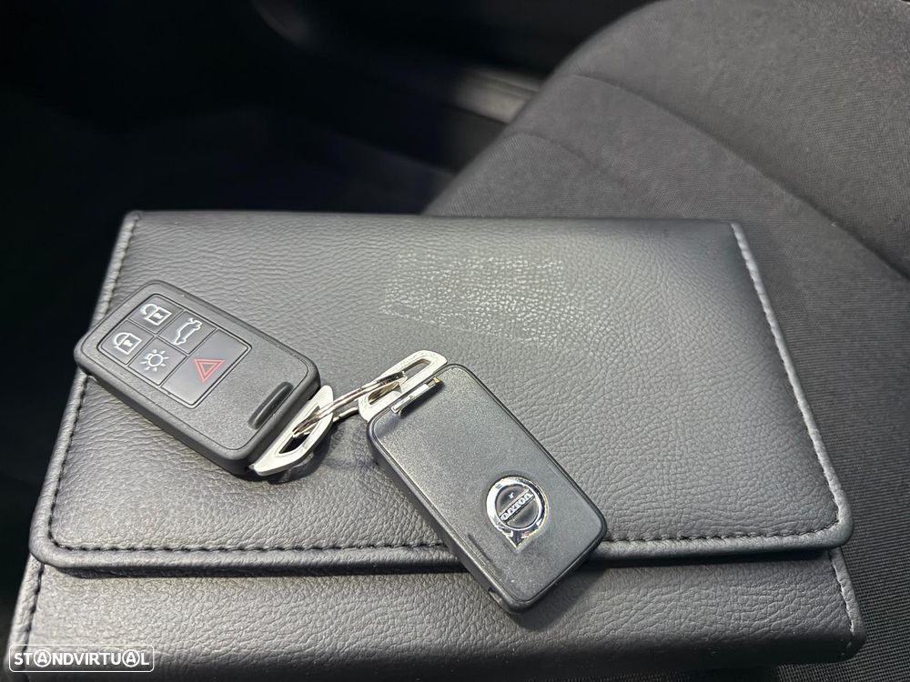 Volvo V40 2.0 D2 Inscription Geartronic - 12