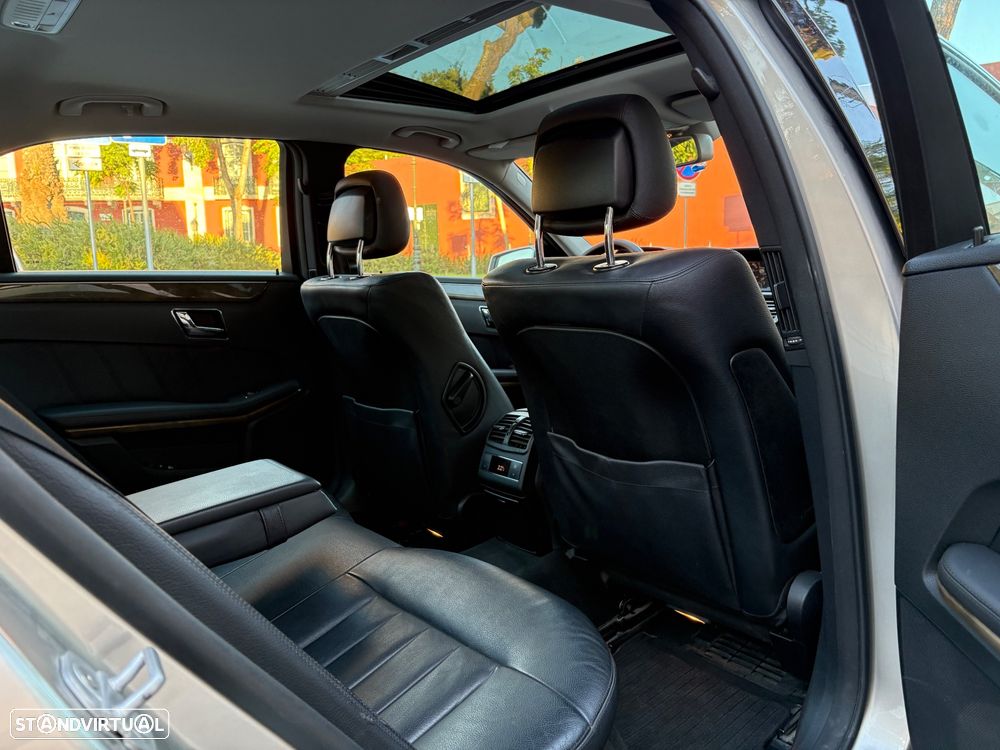 Mercedes-Benz E 220 CDI DPF BlueEFFICIENCY Auto Elegance - 16