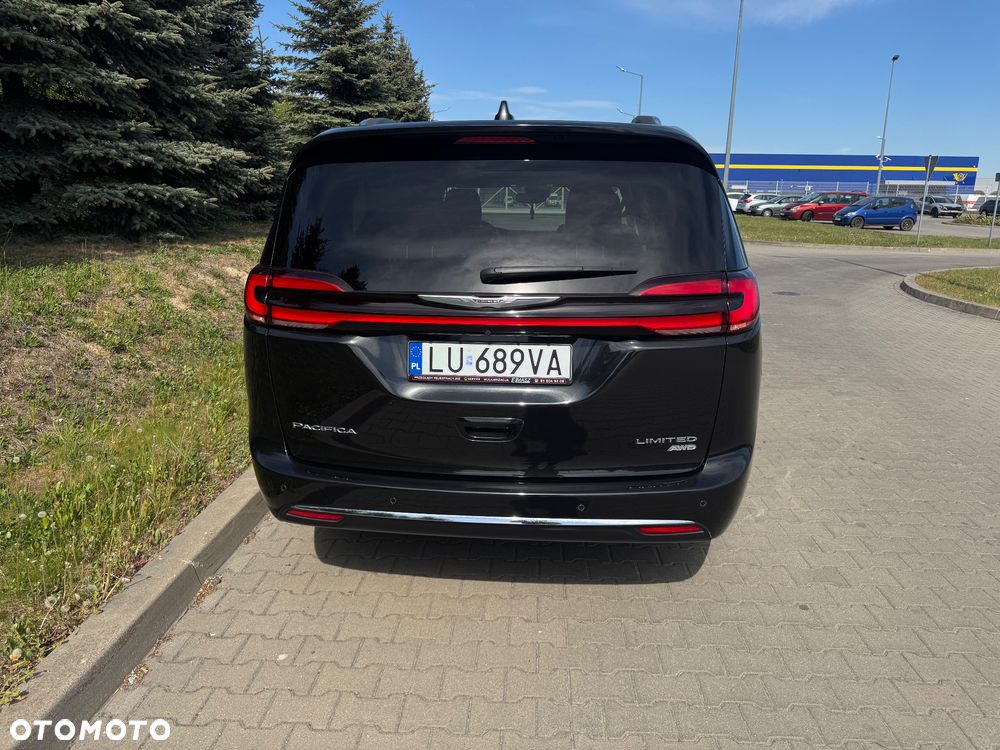 Chrysler Pacifica - 8