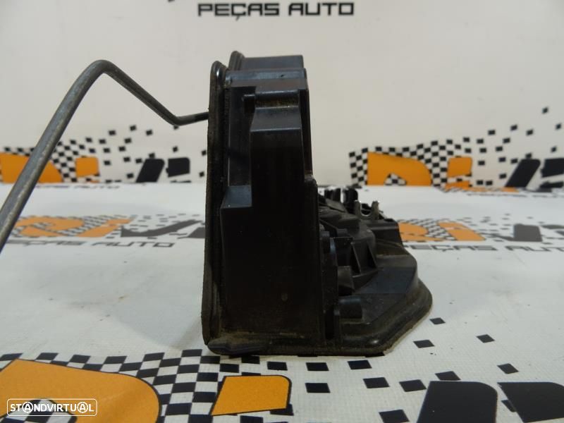 Fecho Da Porta Trás Direita Bmw 1 (F20)  7202148 / 51227202148 / A0537 - 2