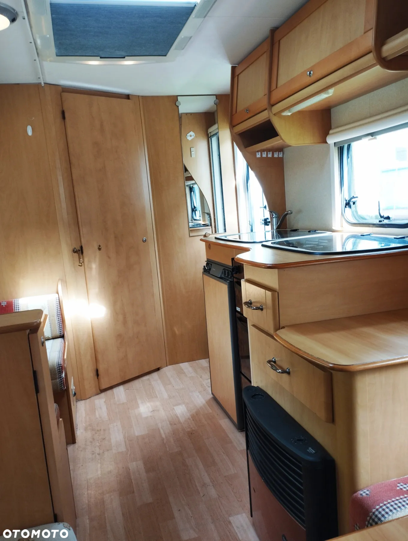 Bailey RANGER. DMC- 119O kg. 2 SYPIALNIE. DUŻA ŁAZIENKA. NOWY SOLAR. PRZEDSIONEK. ZAREJESTROWANA. 100% SPRAWNA. FULL WYPOSAŻENIE. - 35