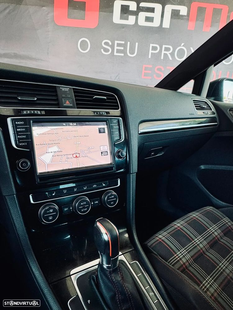 VW Golf 2.0 TSi GTi DSG Performance - 12
