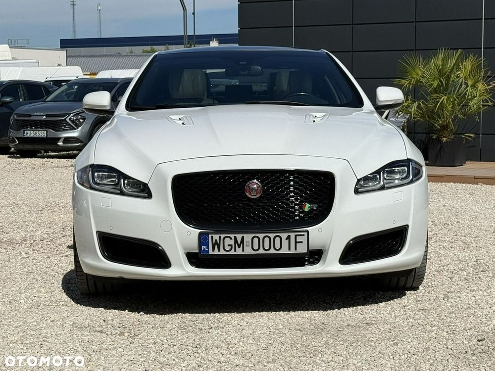 Jaguar XJR - 8