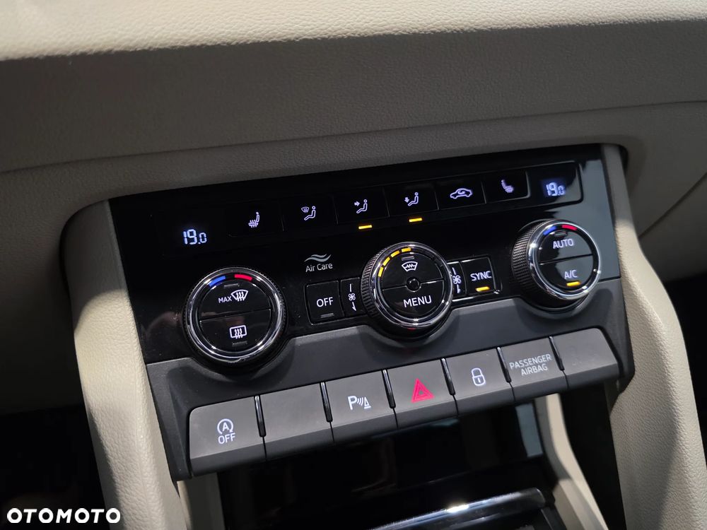 Skoda Karoq 2.0 TDI SCR 4x4 Style DSG - 21