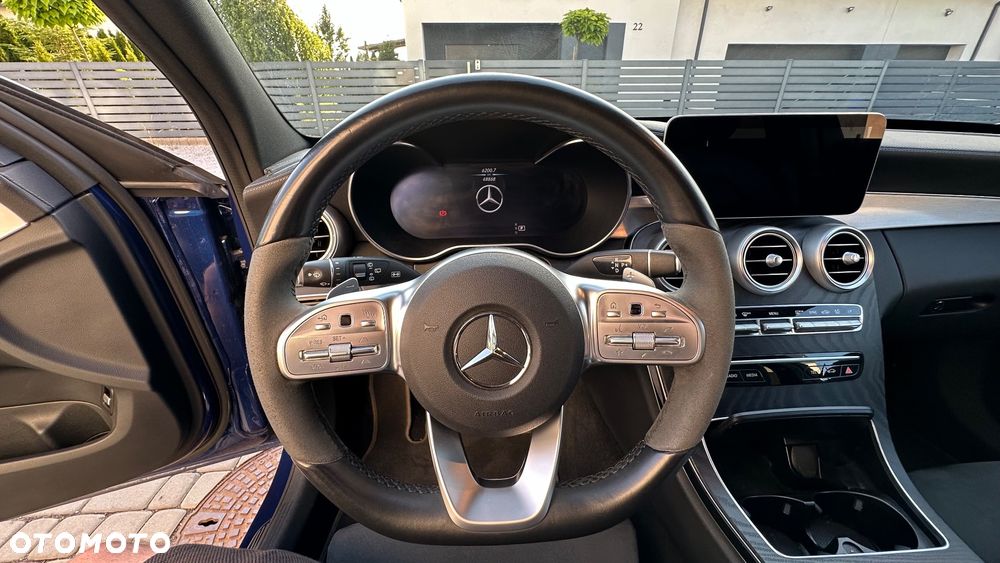 Mercedes-Benz Klasa C 220 d T 9G-TRONIC Night Edition - 32