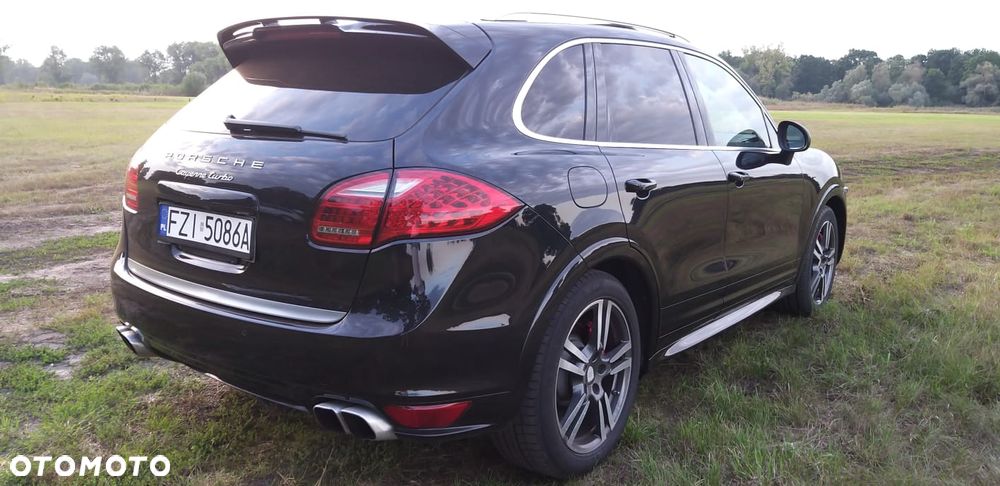 Porsche Cayenne Turbo - 3