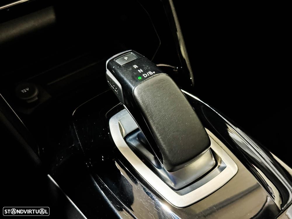 Peugeot e-2008 50 kWh Allure Pack - 53
