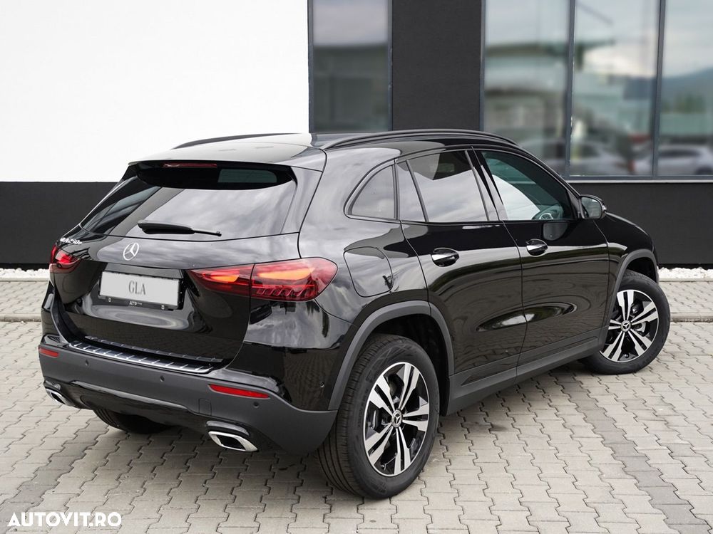 Mercedes-Benz GLA 250 e - 4